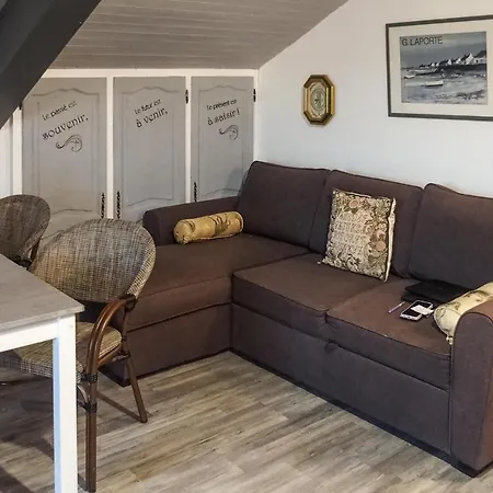 1 Bedroom Stunning In Διαμέρισμα Excenevex